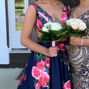 Size 4 prom dress jovani